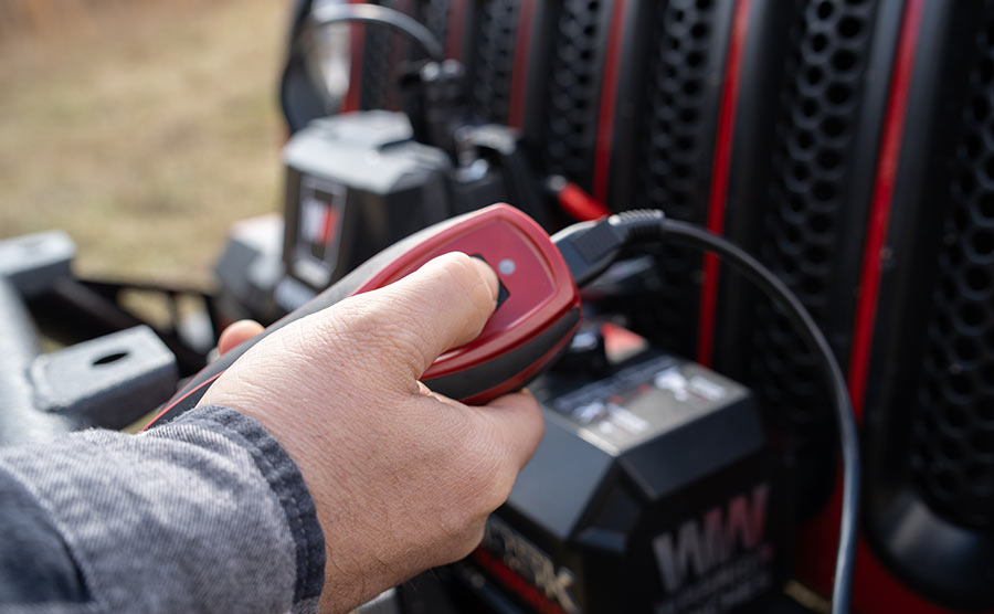 Gladiator F-Type 12500 Electric Winch - 12v Synthetic Rope