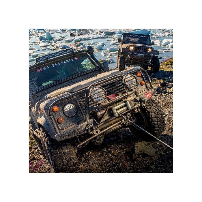 Warn Zeon Platinum 10 12v Electric Winch with Steel Rope action